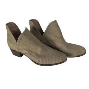 Lucky Brand Booties Boots Size 9 1/2 Medium Putty Color Stacked Heel Pull On